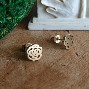 Gold Camelia flower earrings